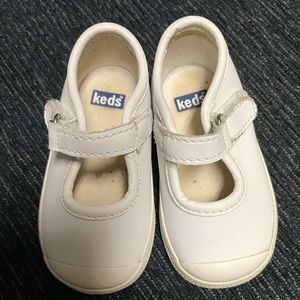 SOLD Keds Baby Toddler Girl, size 3